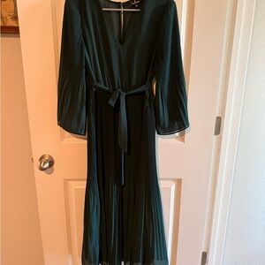 Elegant Green Pleated Dress